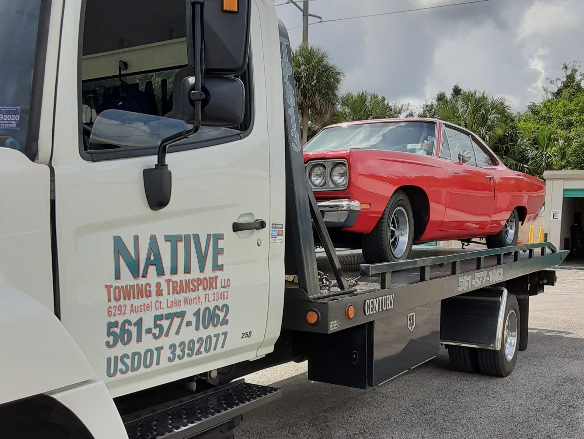 Lake Worth Tow Truck Transport Company