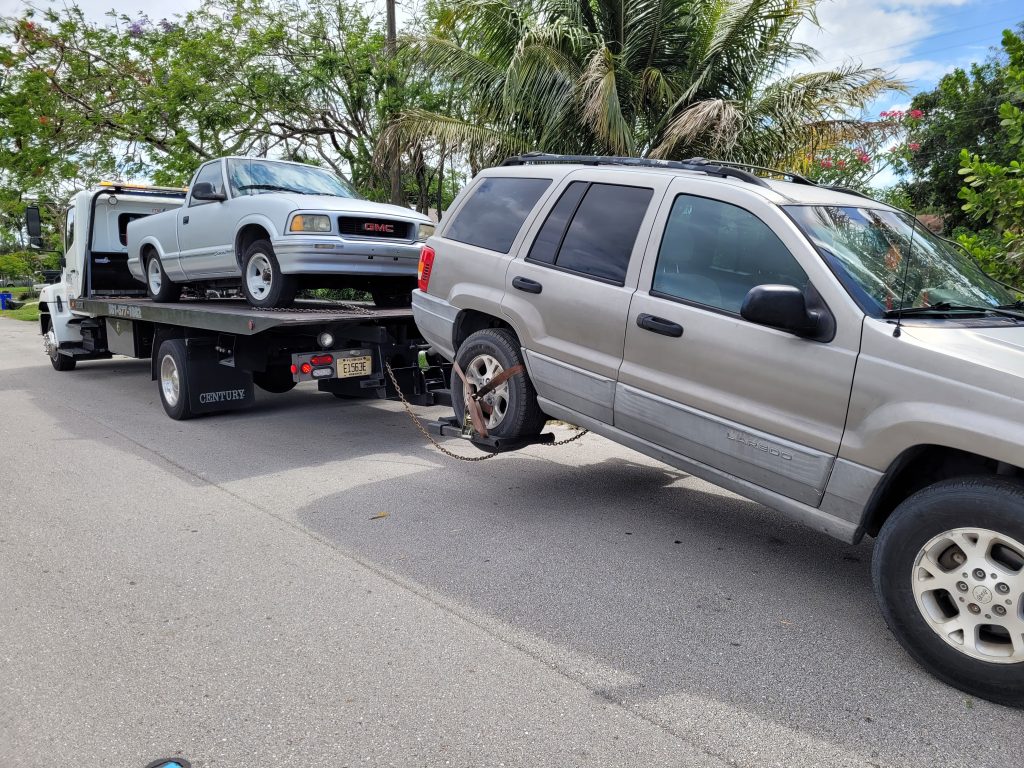 Palm Beach County Tow Truck